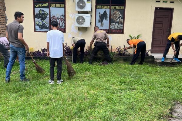 Kapolsek Indrapura Melaksamakan Olahraga Bersama